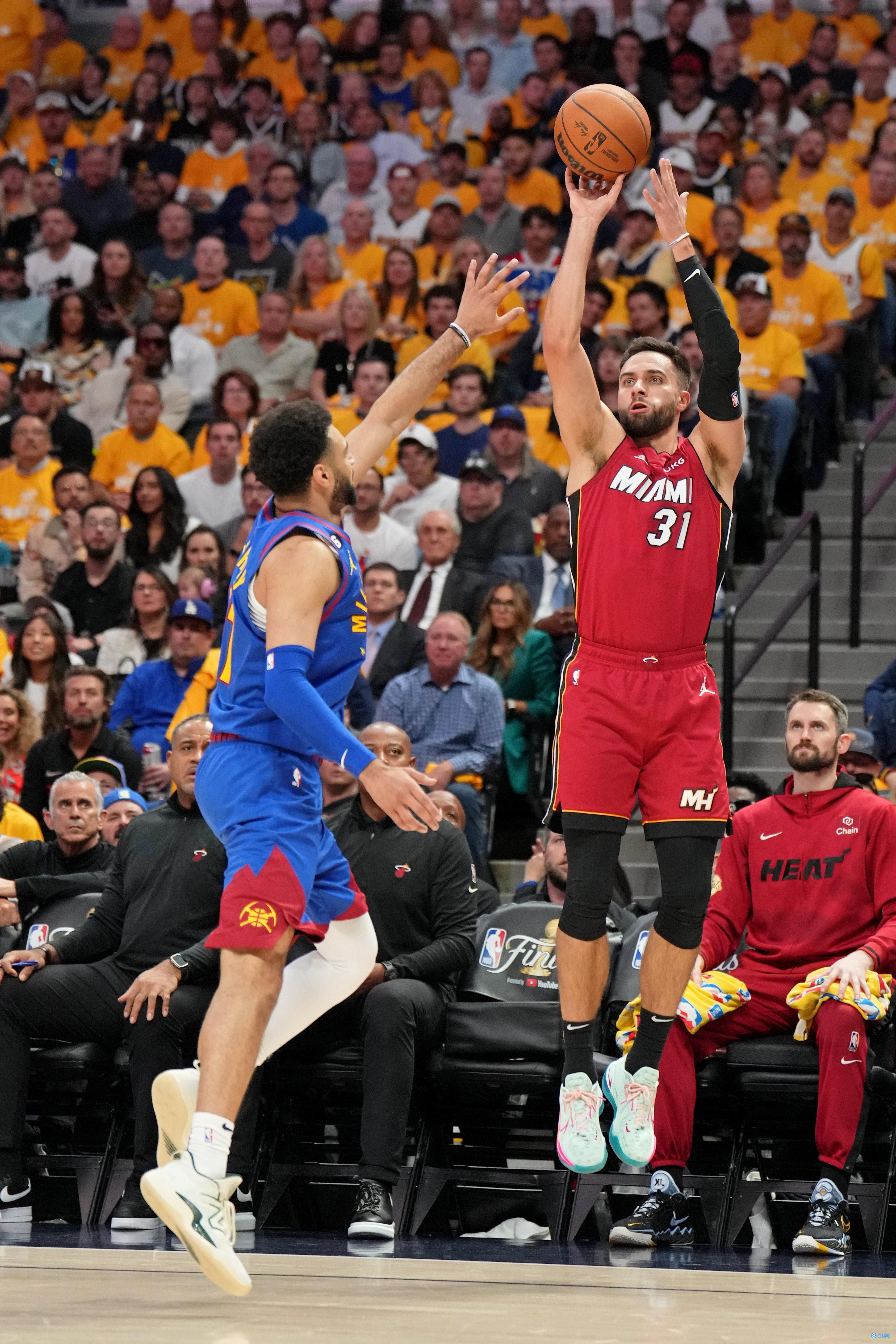 曼城的中后 曼城的中后