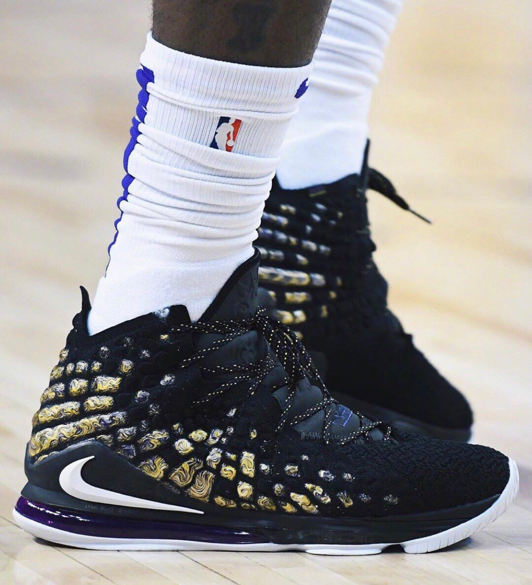 人轮换与指 人轮换与指